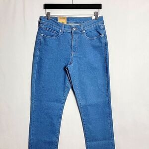 NEW.. LEVI'S.. CLASSIC STRAIGHT..